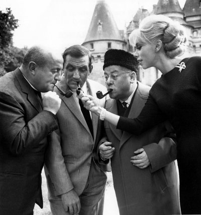 Bernard Blier, Lino Ventura, Francis Blanche and Mireille Darc on Set of Film Les Barbouzes in 1964 by Unbekannt Unbekannt